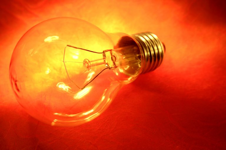 Can I Use LED Bulb In Wax Warmers? LED & Lighting Info