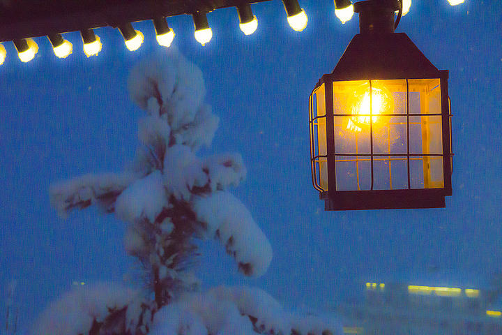 patio lights in winter