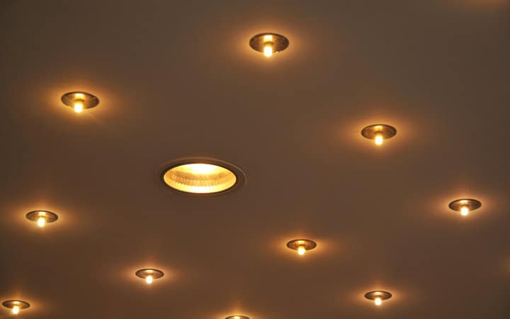 illuminated ceiling with recessed lights