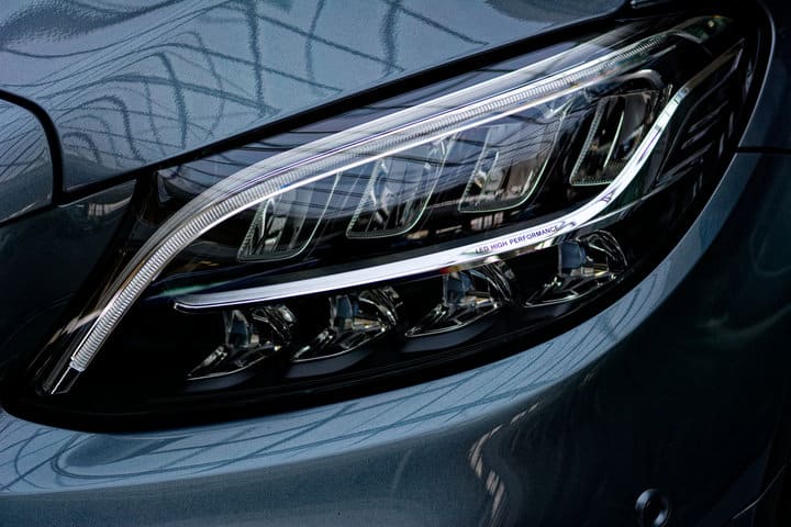 Mercedes LED headlights